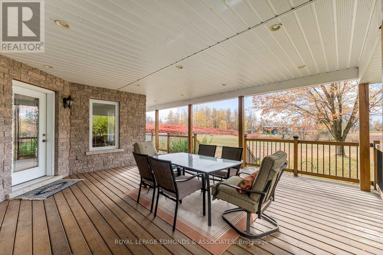 17 Minto Street, Whitewater Region, Ontario  K0J 1C0 - Photo 37 - X12479445