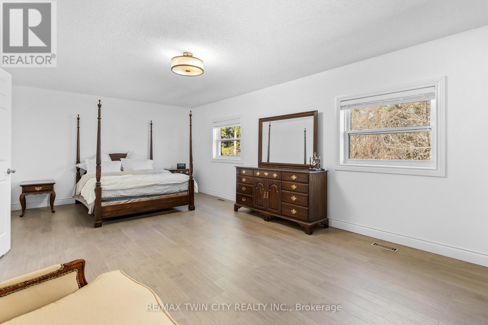 86 Santa Maria Drive, Cambridge, Ontario  N1R 8A2 - Photo 25 - X12479406