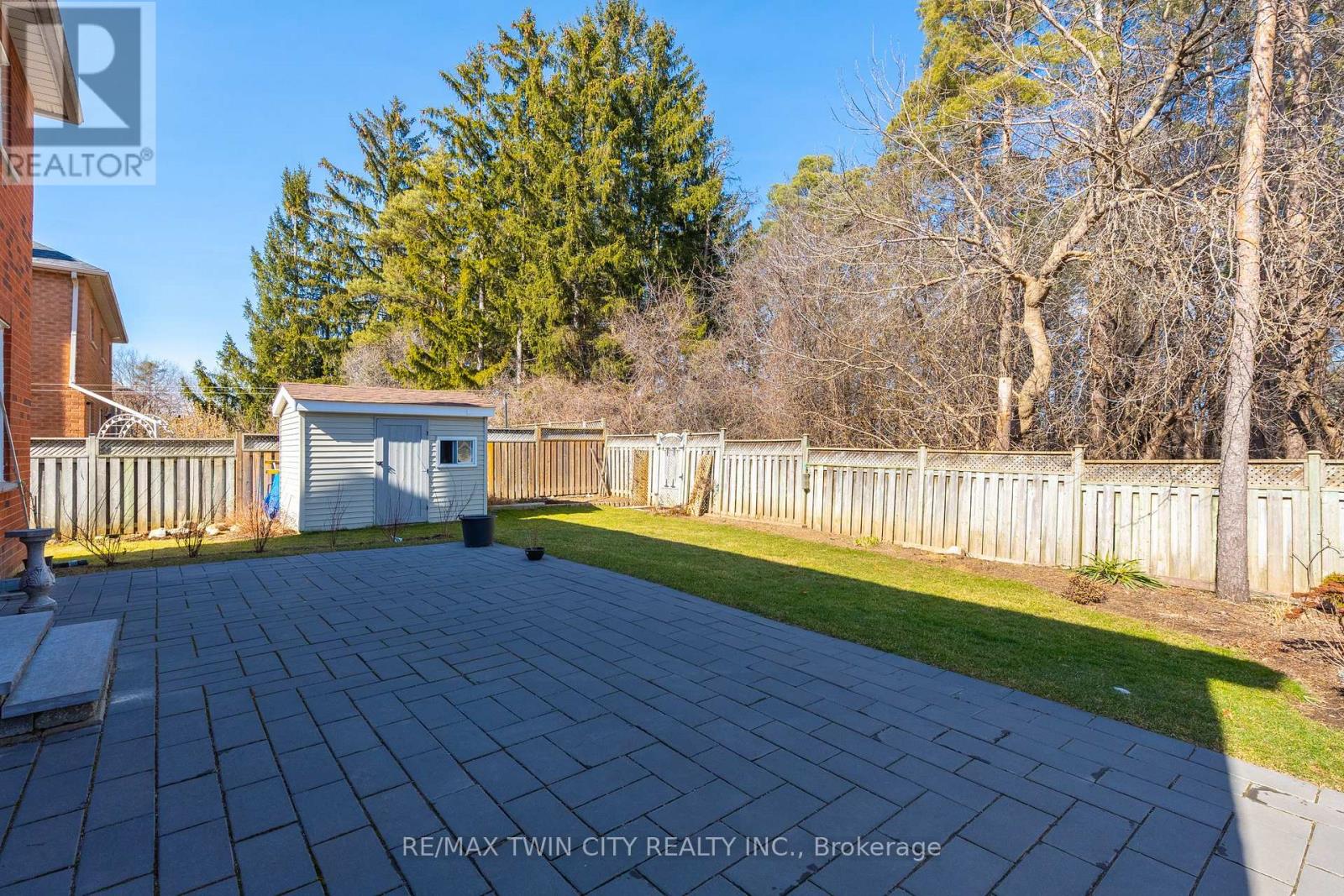 86 Santa Maria Drive, Cambridge, Ontario  N1R 8A2 - Photo 44 - X12479406