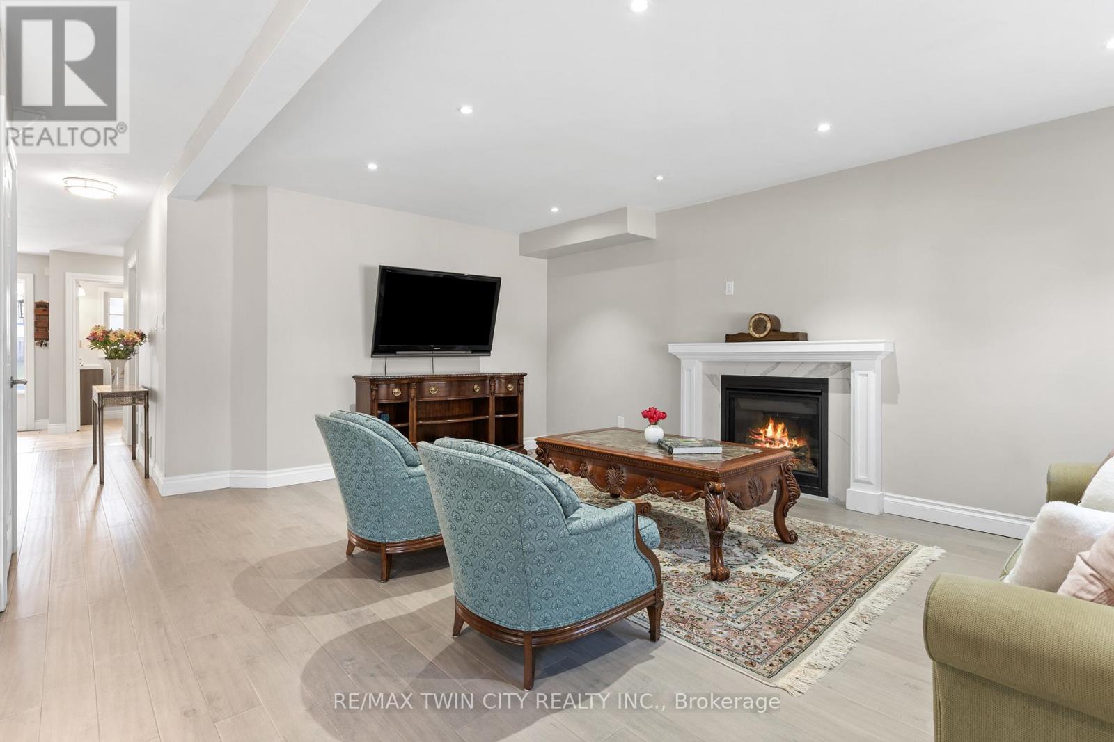 86 Santa Maria Drive, Cambridge, Ontario  N1R 8A2 - Photo 7 - X12479406