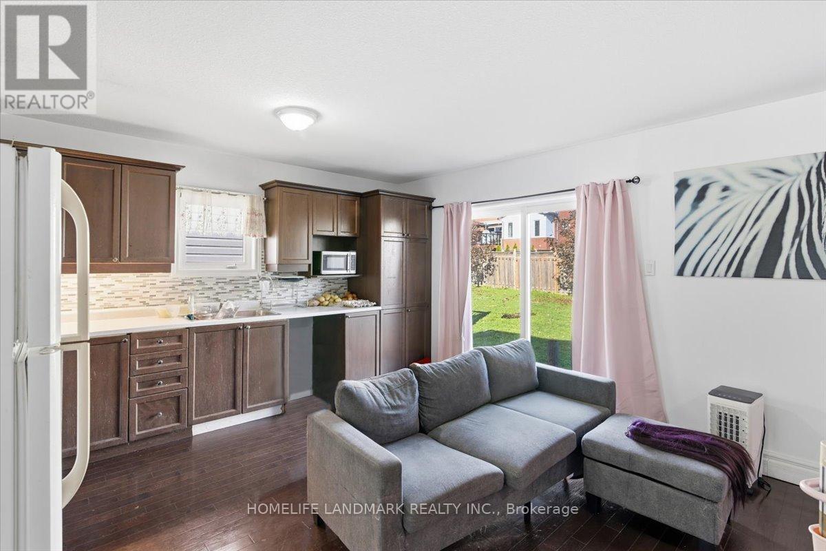 352 Blacksmith Way, Peterborough, Ontario  K9L 0B4 - Photo 3 - X12479421
