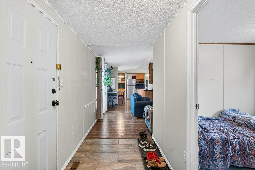 #1226 West View Ri Nw, Edmonton, Alberta  T5S 1T6 - Photo 5 - E4463273