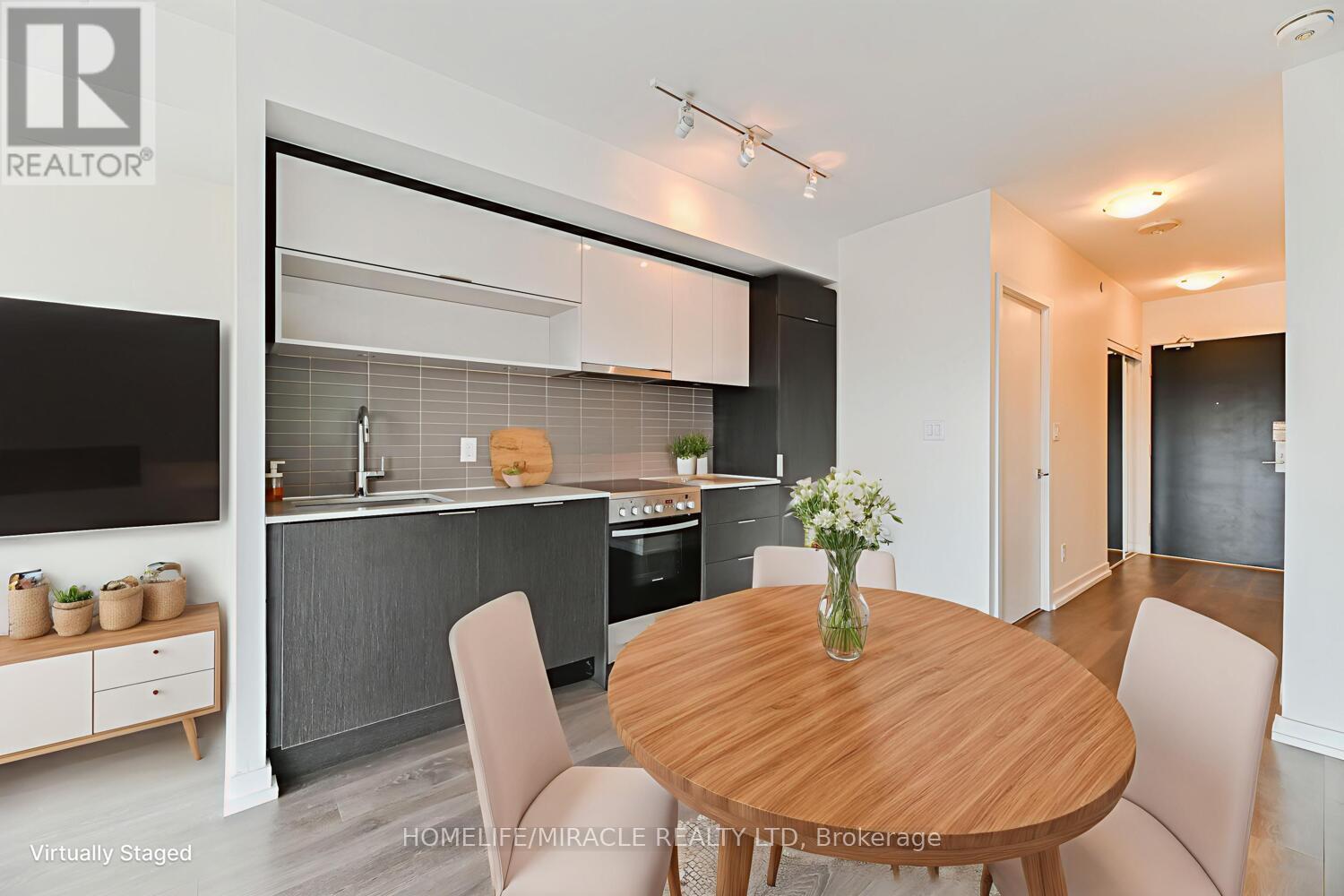 604 - 159 Wellesley Street E, Toronto, Ontario  M4Y 0H5 - Photo 7 - C12479459