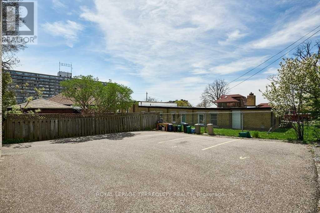 140 Mary Street N, Oshawa, Ontario  L1G 5B9 - Photo 39 - E12479435