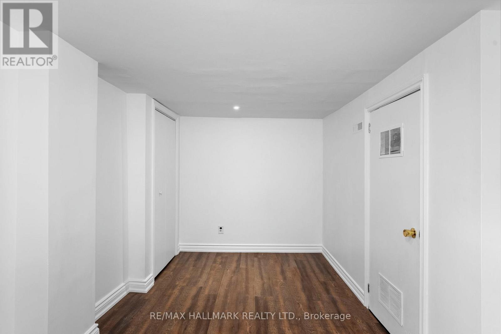 Basement - 412 Coxwell Avenue, Toronto, Ontario  M4L 3B7 - Photo 9 - E12479437