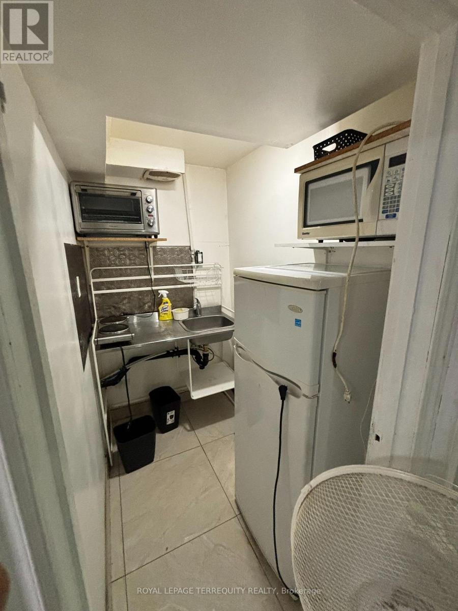 74 Ellesmere Road, Toronto, Ontario  M1R 4C2 - Photo 7 - E12479444