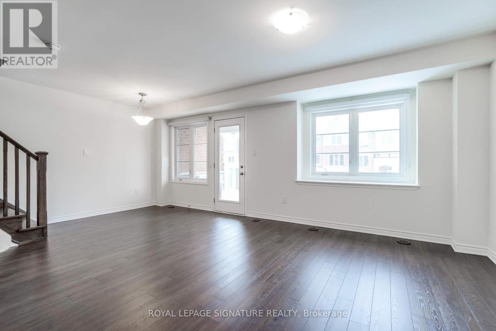 8 Fusilier Drive, Toronto, Ontario  M1L 0J4 - Photo 15 - E12479447