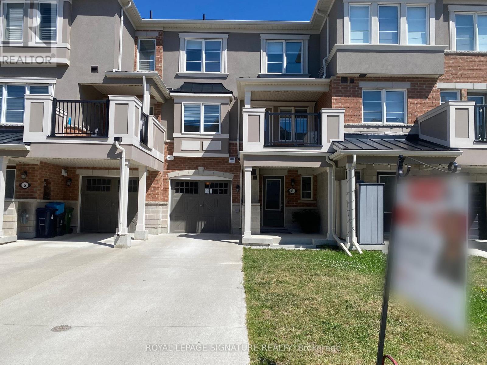 8 Fusilier Drive, Toronto, Ontario  M1L 0J4 - Photo 2 - E12479447