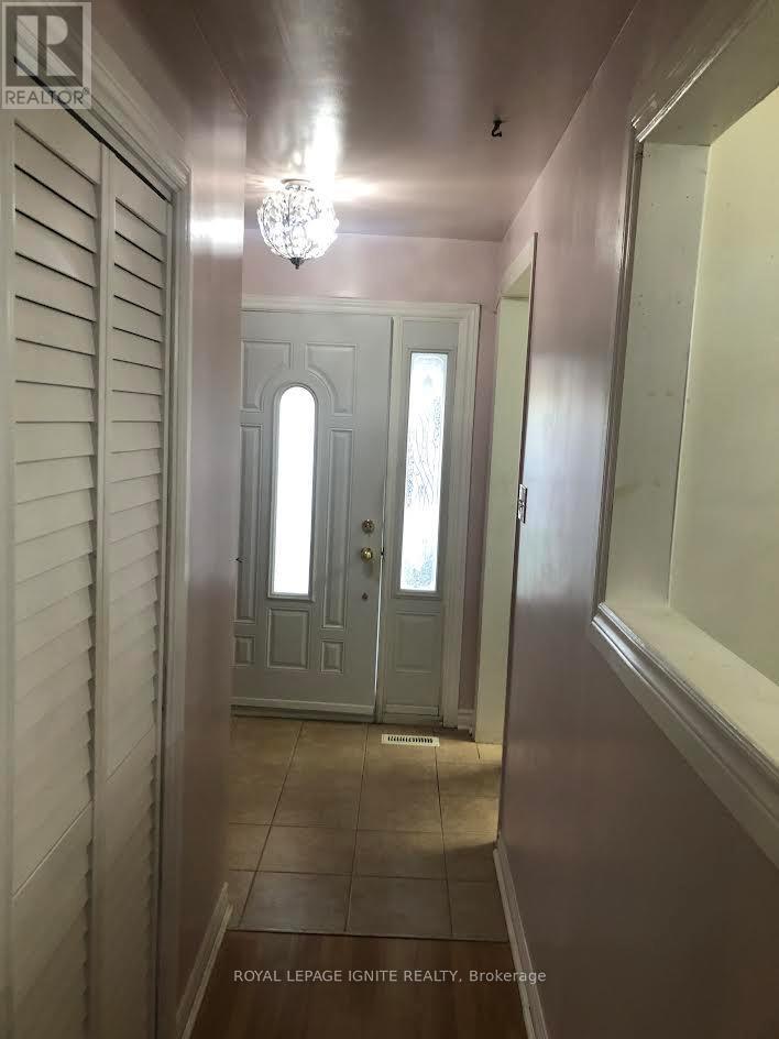 36 Goskin Court, Toronto, Ontario  M1B 1J3 - Photo 2 - E12479469