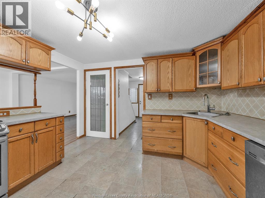 10442 Shenandoah Crescent, Windsor, Ontario  N8R 1B5 - Photo 16 - 25027044