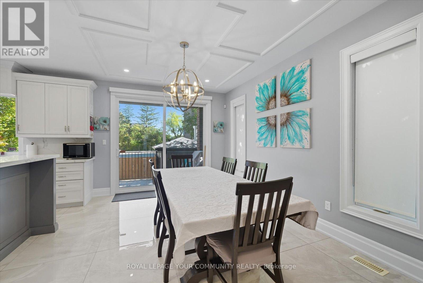 47 Hall Street, Richmond Hill, Ontario  L4C 4N7 - Photo 12 - N12479455