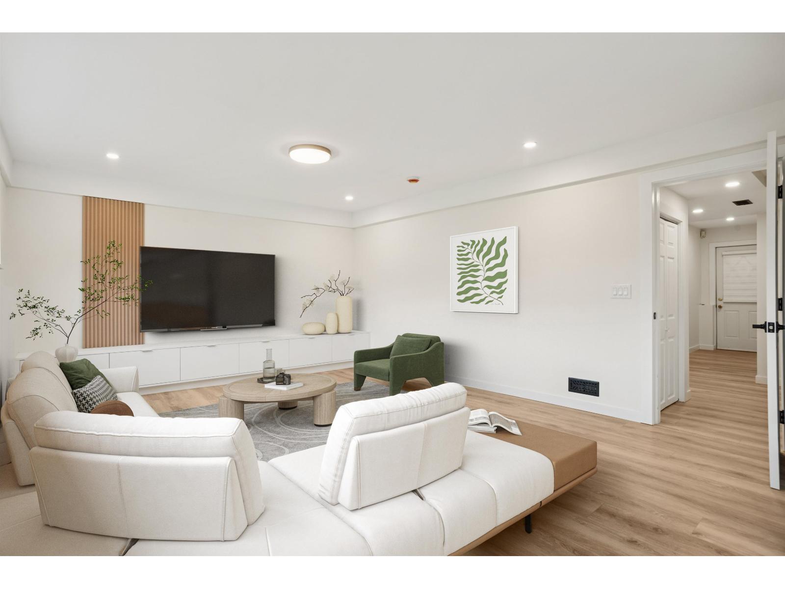 15962 North Bluff Road, White Rock, British Columbia  V4B 3G8 - Photo 15 - R3061539