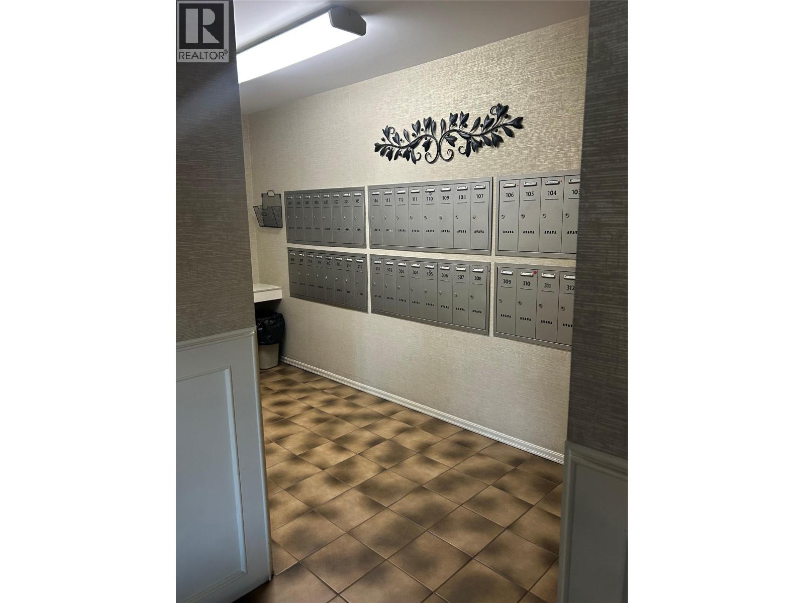 2110 Hoy Street Unit# 306, Kelowna, British Columbia  V1Y 8T4 - Photo 4 - 10366581