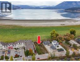 721 Harbourfront Drive NE, salmon arm, British Columbia