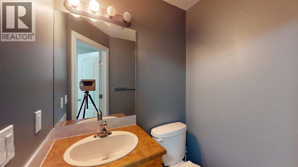 251 Laffont Way, Fort Mcmurray, Alberta  T9K 2R2 - Photo 5 - A2245319