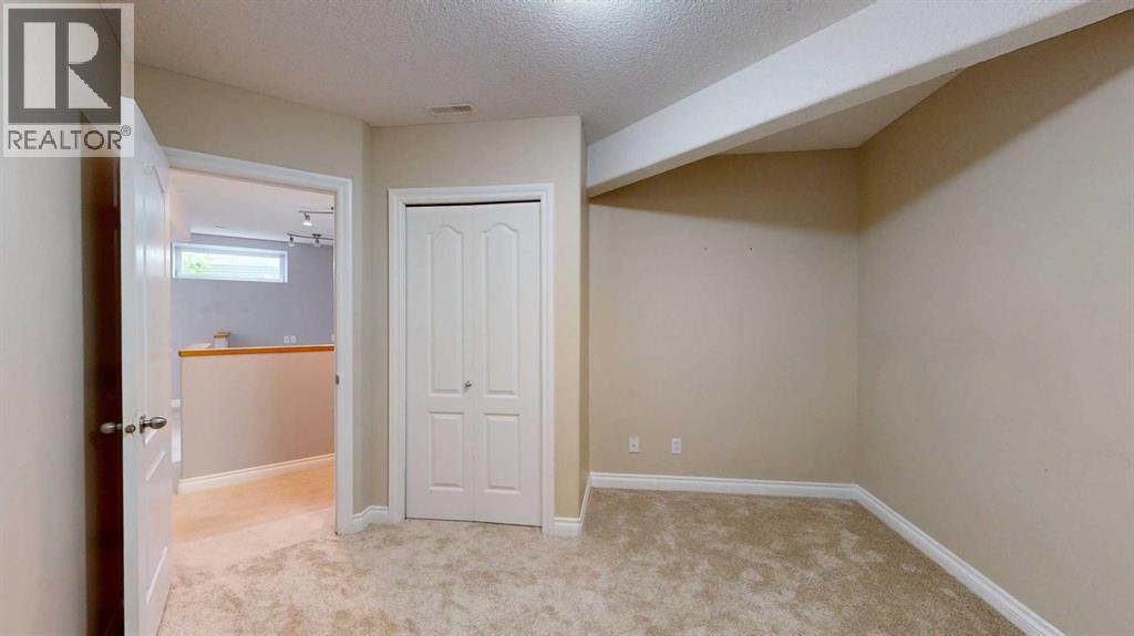 251 Laffont Way, Fort Mcmurray, Alberta  T9K 2R2 - Photo 33 - A2245319