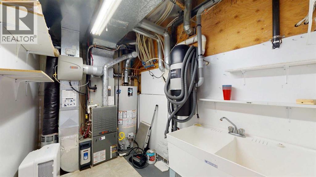 251 Laffont Way, Fort Mcmurray, Alberta  T9K 2R2 - Photo 35 - A2245319