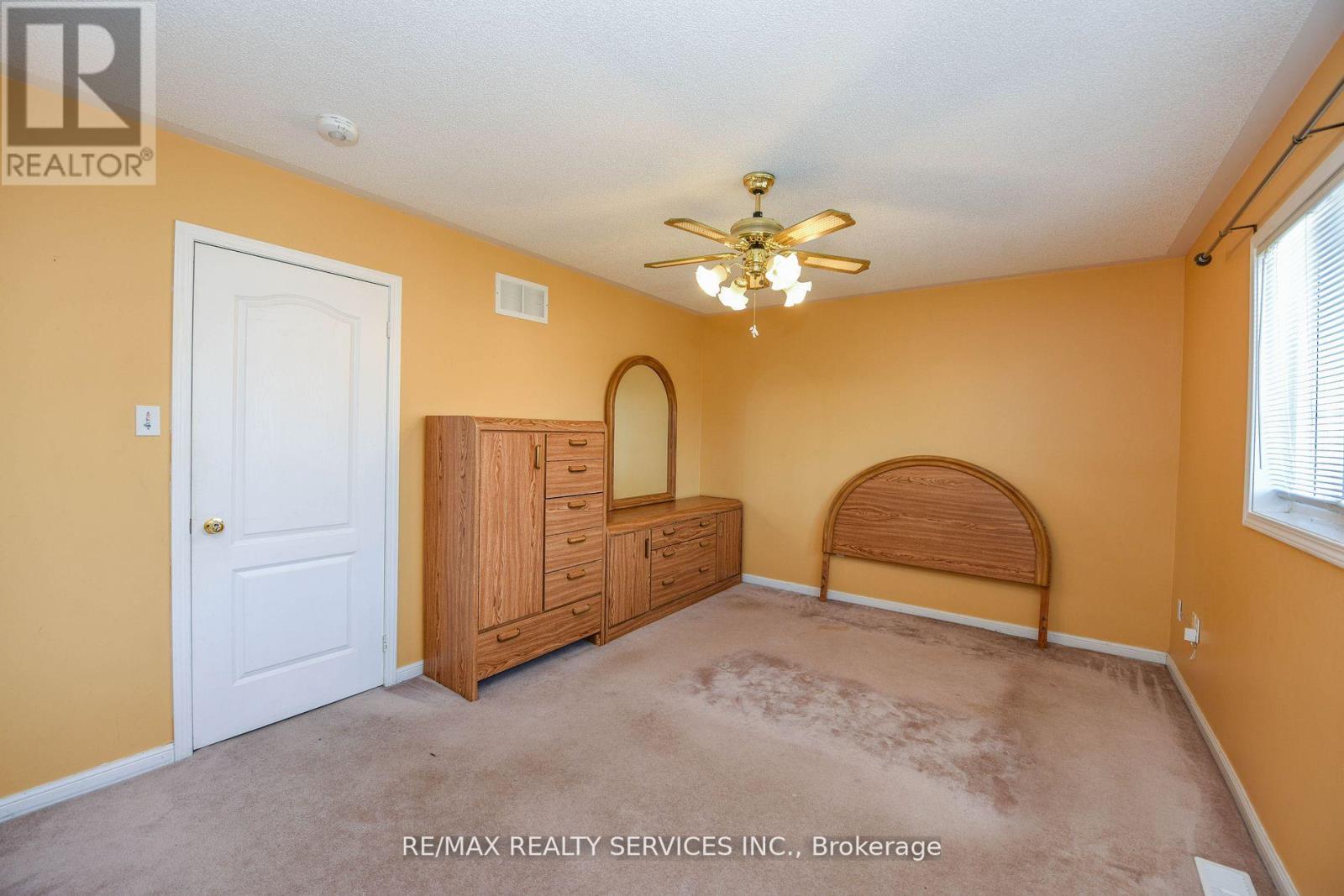 Upper - 172 Native Landing Crescent, Brampton, Ontario  L6X 5A7 - Photo 26 - W12479446