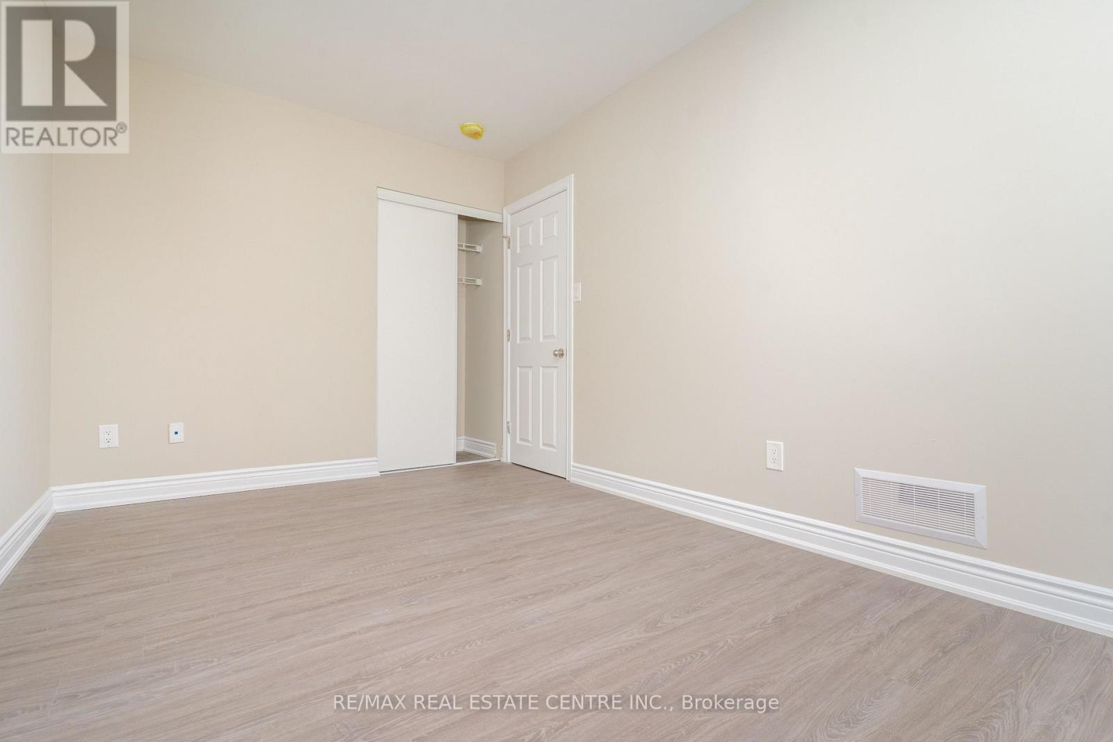 54 Princess Street, Orangeville, Ontario  L9W 1W3 - Photo 13 - W12479450