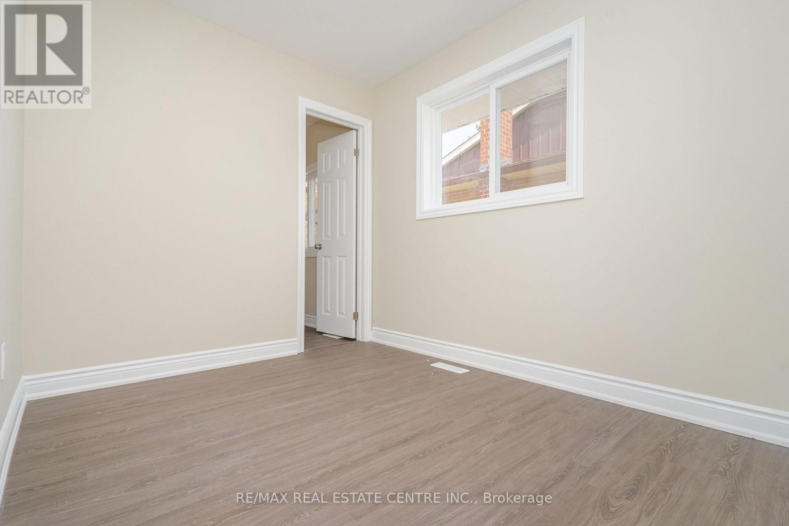 54 Princess Street, Orangeville, Ontario  L9W 1W3 - Photo 14 - W12479450