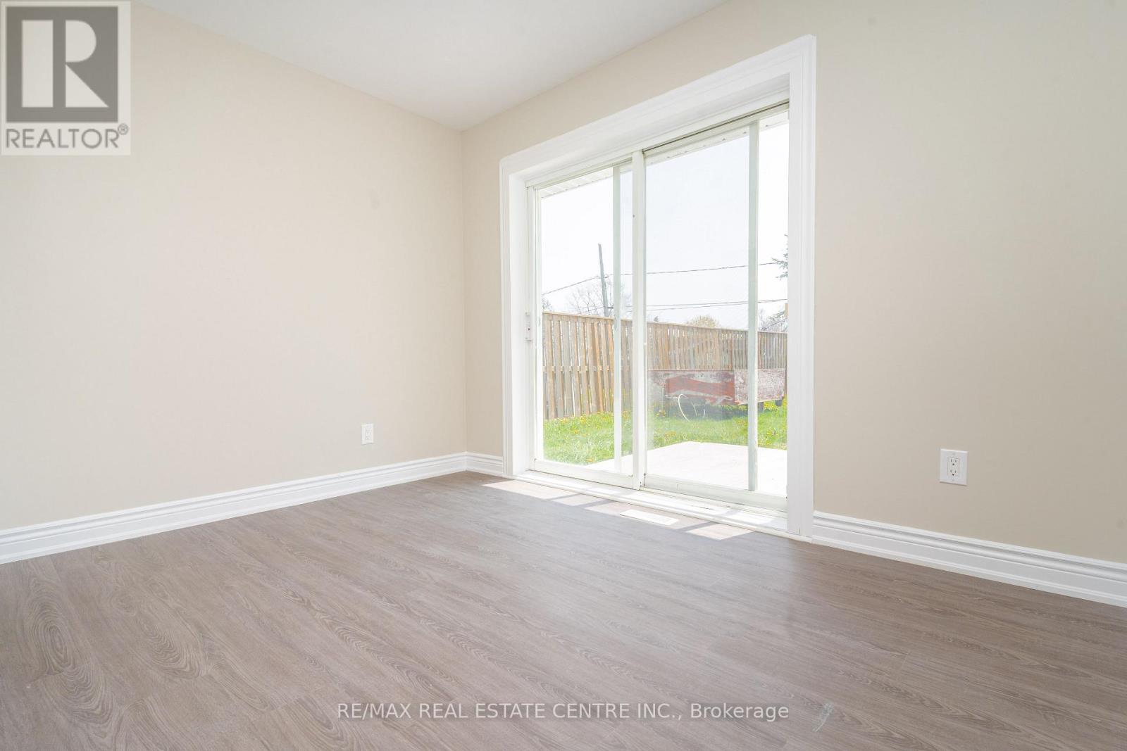 54 Princess Street, Orangeville, Ontario  L9W 1W3 - Photo 17 - W12479450