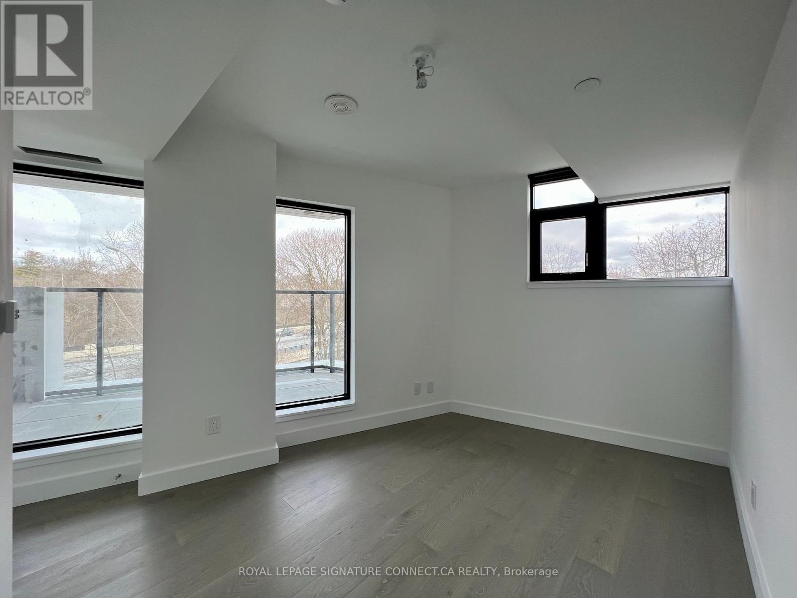 214 - 160 Kingsway Crescent, Toronto, Ontario  M8X 2R2 - Photo 14 - W12479477