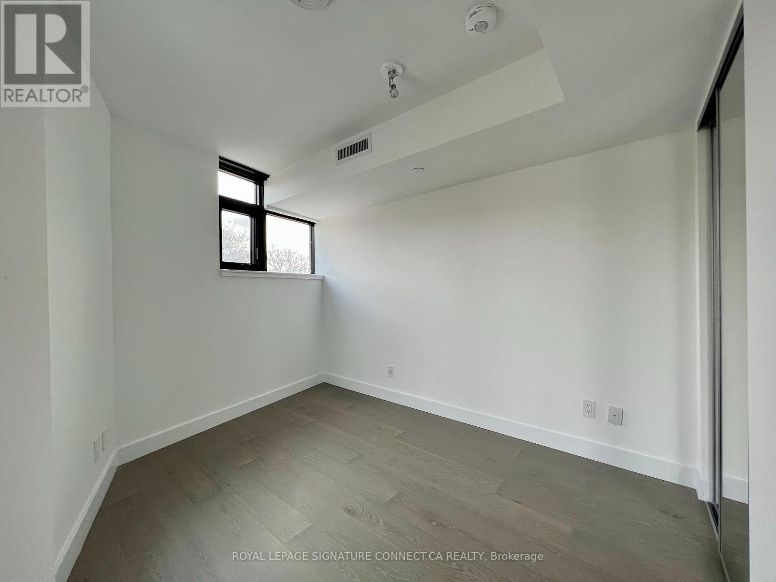 214 - 160 Kingsway Crescent, Toronto, Ontario  M8X 2R2 - Photo 15 - W12479477