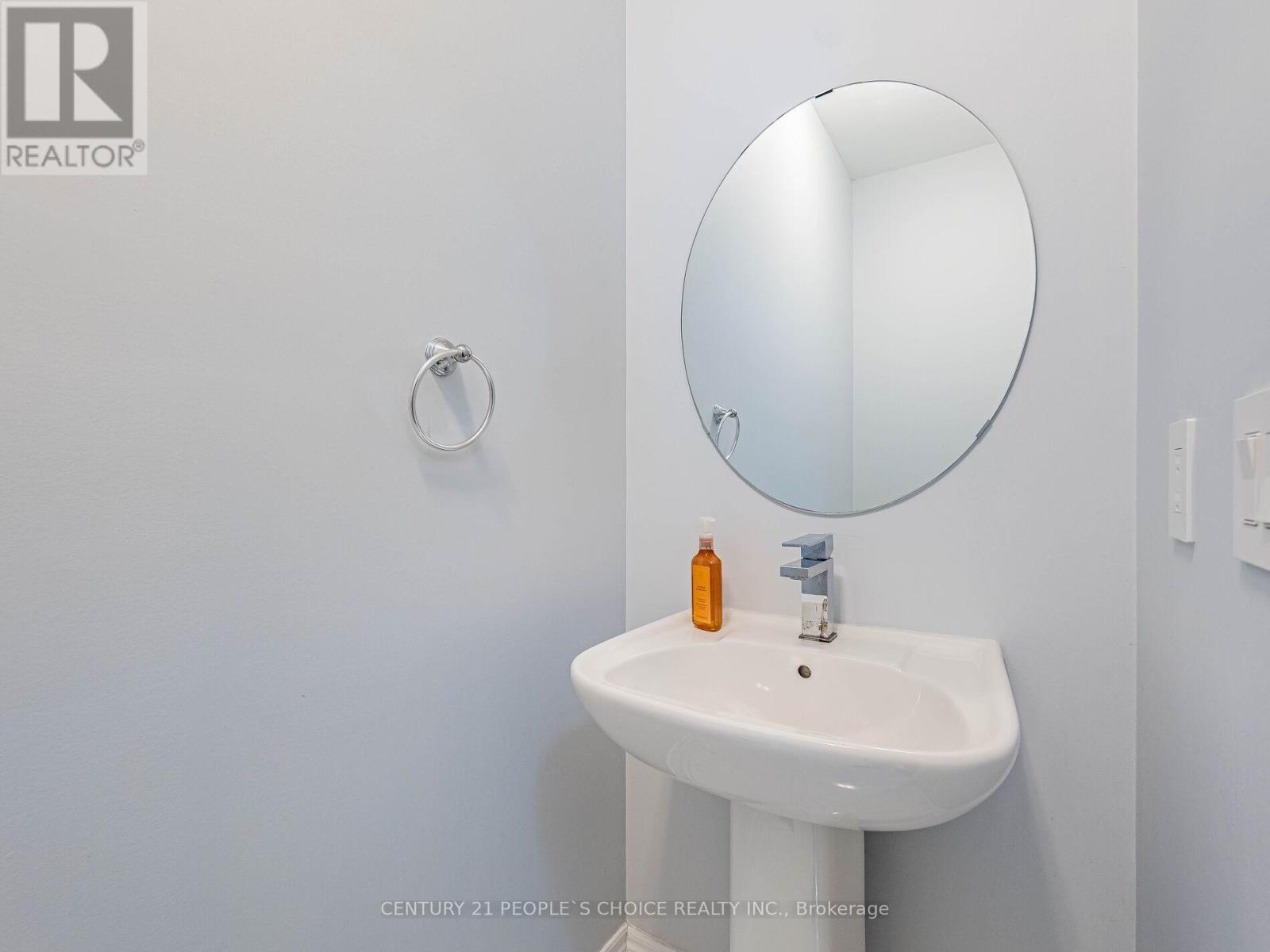 9 Sinatra Street, Brampton, Ontario  L6R 4B1 - Photo 12 - W12479478