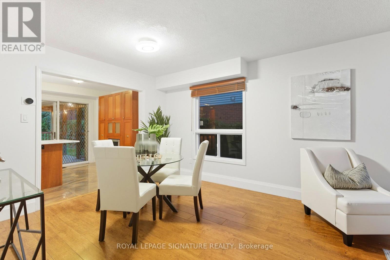 2993 Gulfstream Way, Mississauga, Ontario  L5N 6J8 - Photo 7 - W12479485