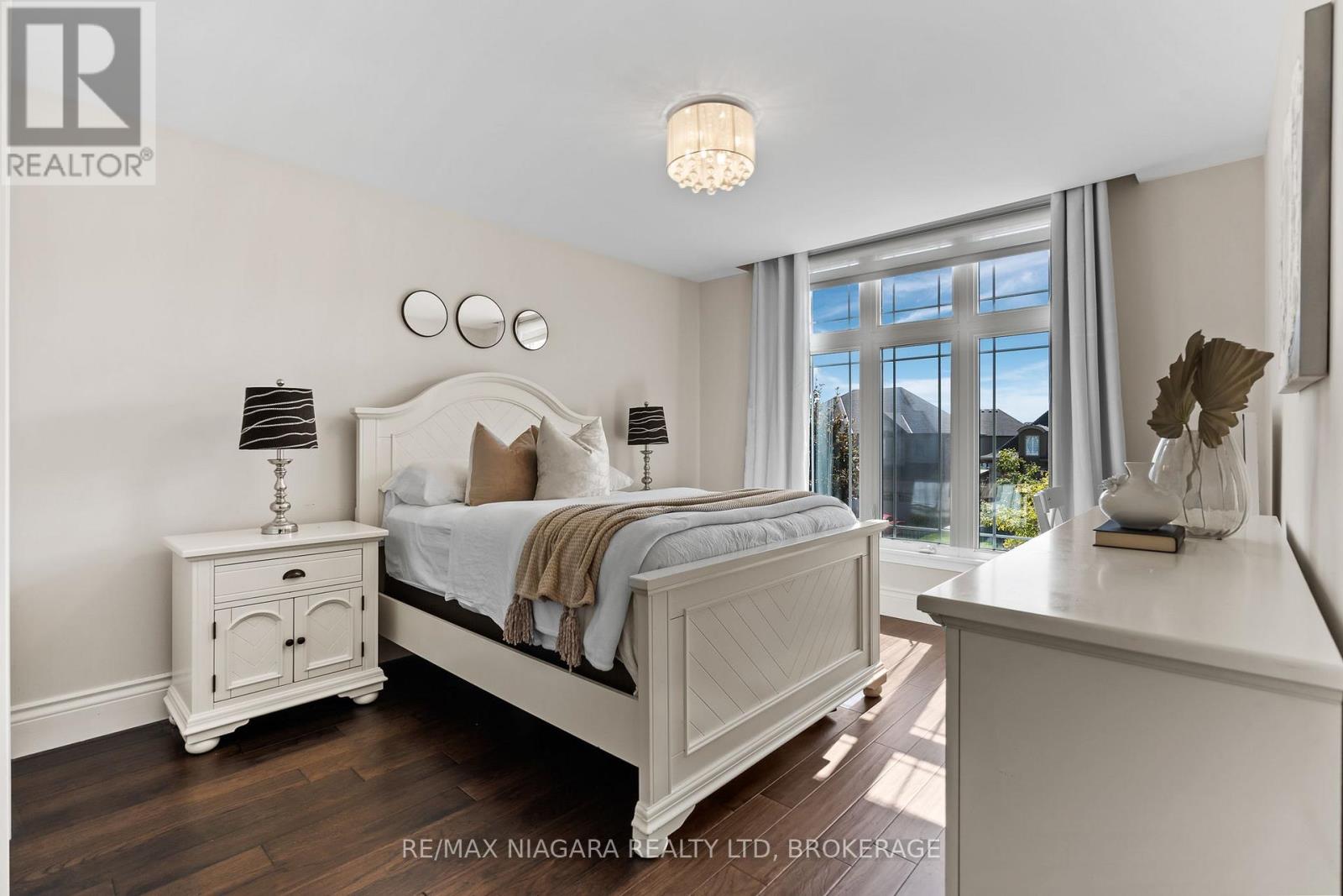 54 Philmori Boulevard, Pelham, Ontario  L0S 1E5 - Photo 18 - X12479518