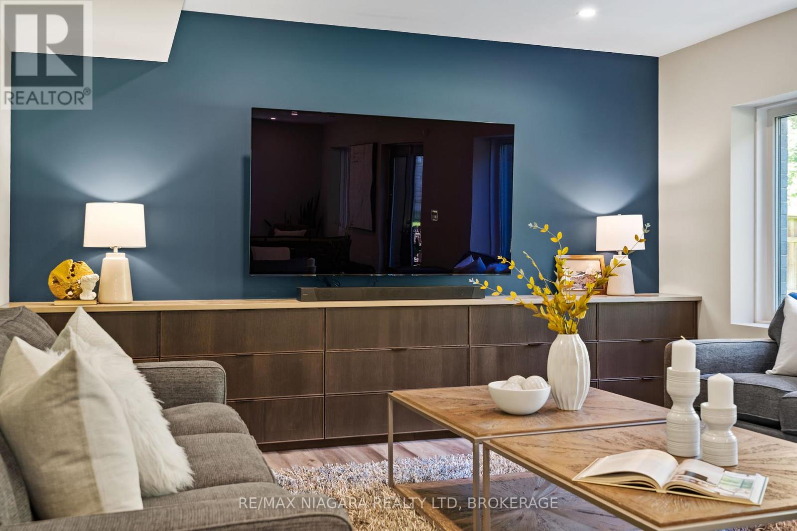 54 Philmori Boulevard, Pelham, Ontario  L0S 1E5 - Photo 30 - X12479518