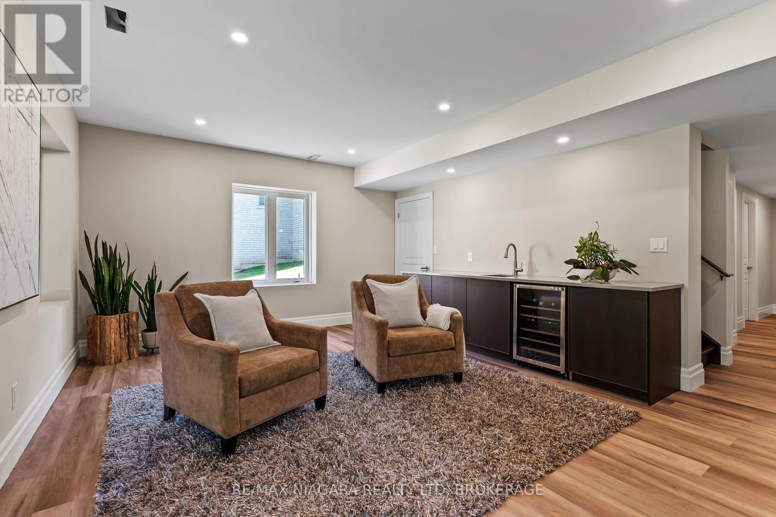 54 Philmori Boulevard, Pelham, Ontario  L0S 1E5 - Photo 32 - X12479518