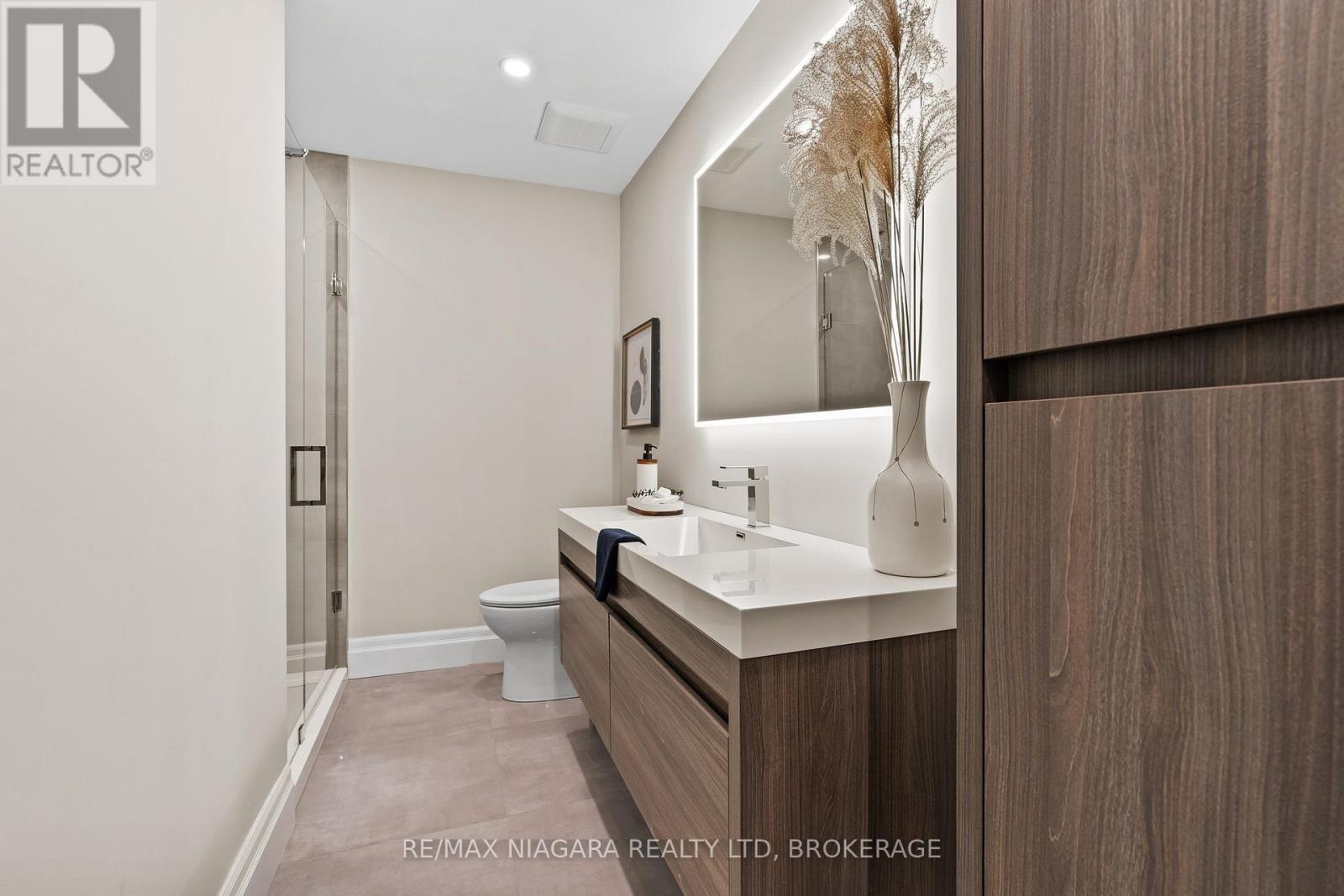 54 Philmori Boulevard, Pelham, Ontario  L0S 1E5 - Photo 35 - X12479518