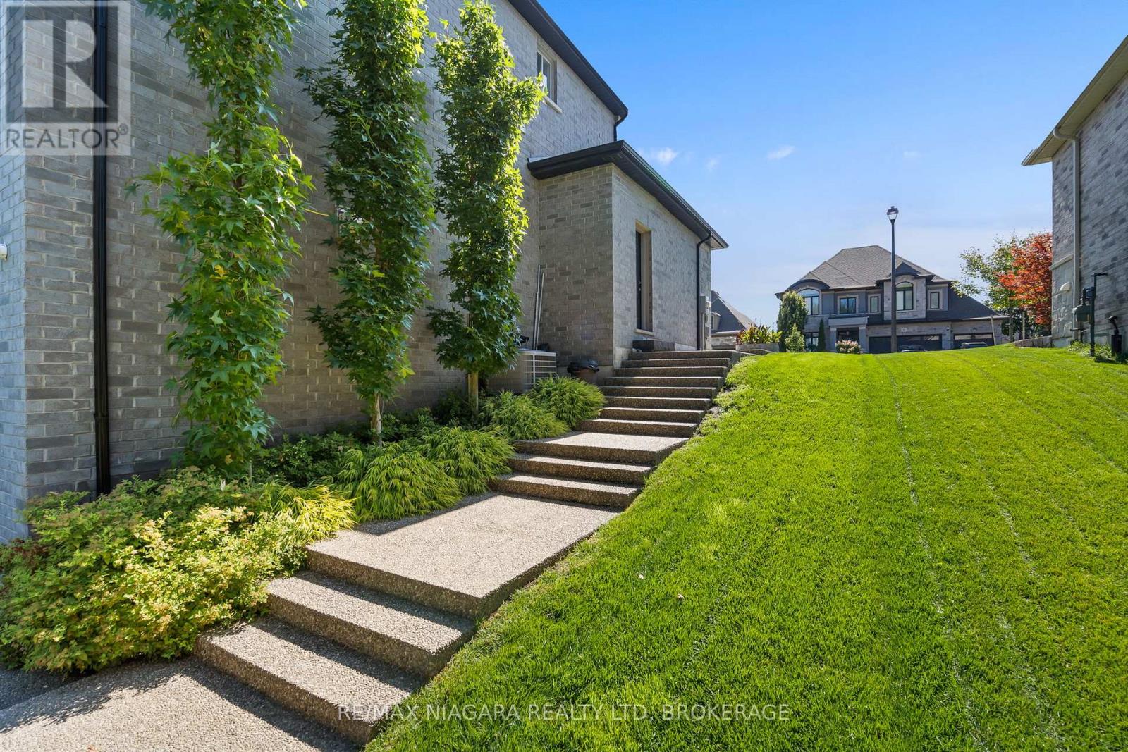 54 Philmori Boulevard, Pelham, Ontario  L0S 1E5 - Photo 37 - X12479518