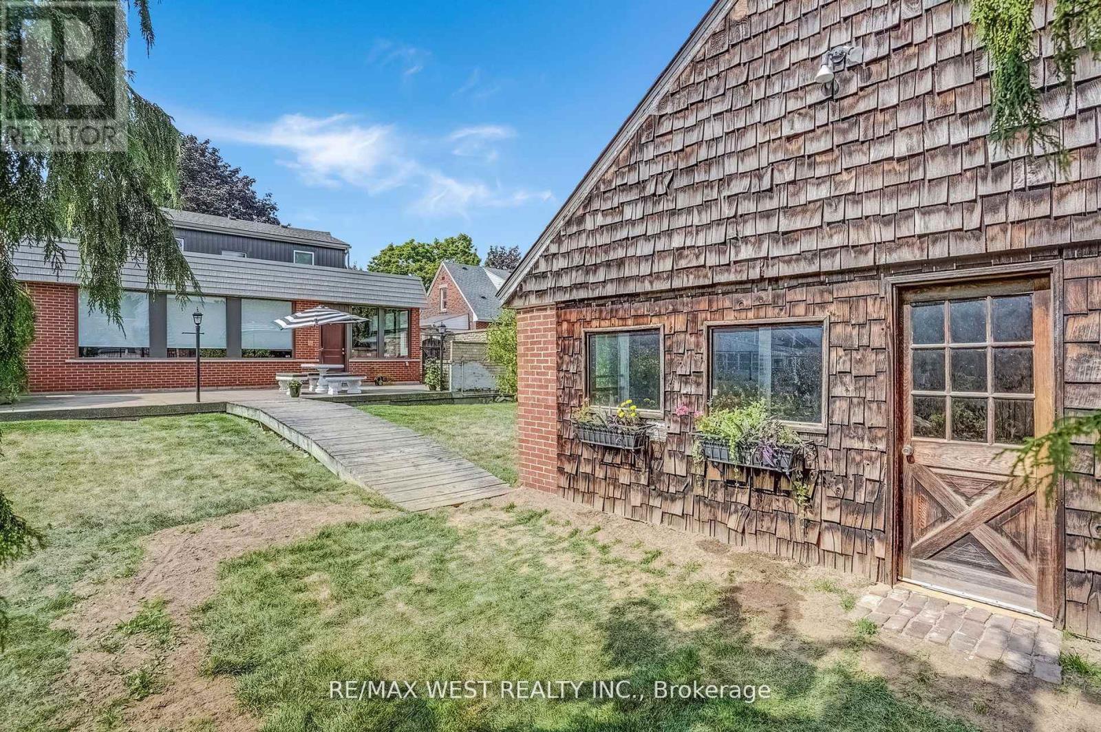 31 Lower Horning Road, Hamilton, Ontario  L8S 3E9 - Photo 17 - X12479465