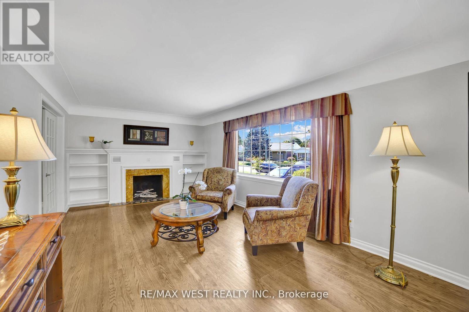 31 Lower Horning Road, Hamilton, Ontario  L8S 3E9 - Photo 4 - X12479465