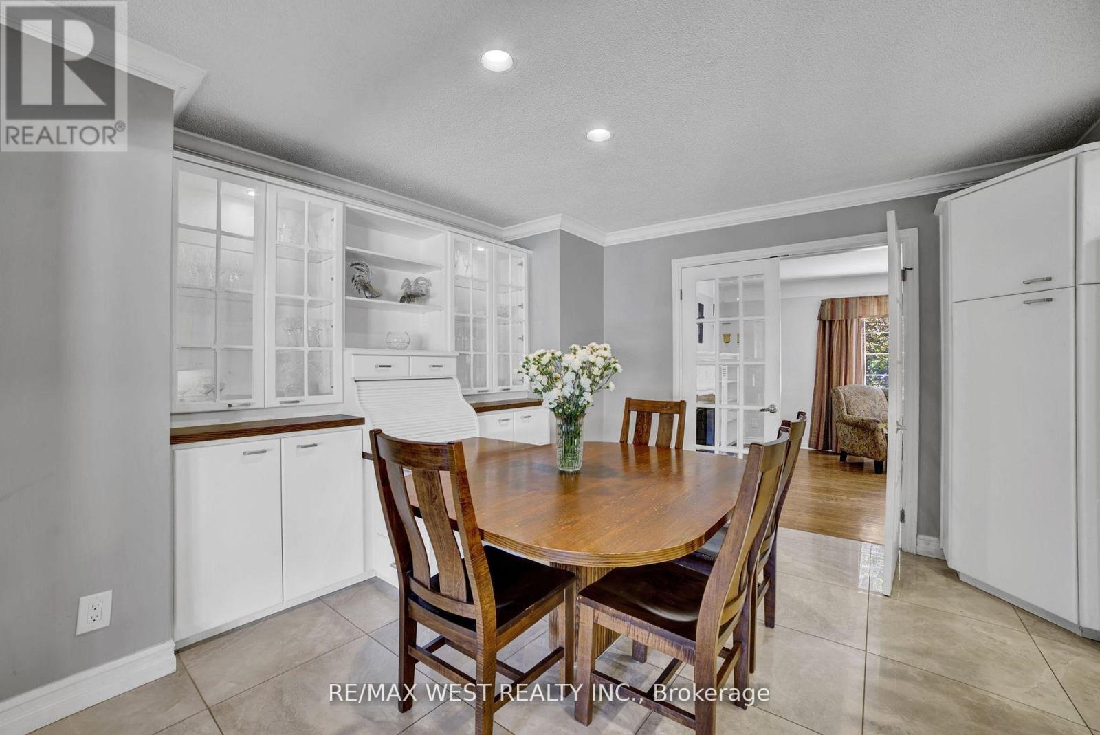 31 Lower Horning Road, Hamilton, Ontario  L8S 3E9 - Photo 7 - X12479465