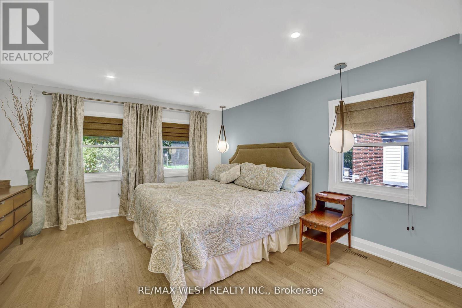 31 Lower Horning Road, Hamilton, Ontario  L8S 3E9 - Photo 8 - X12479465