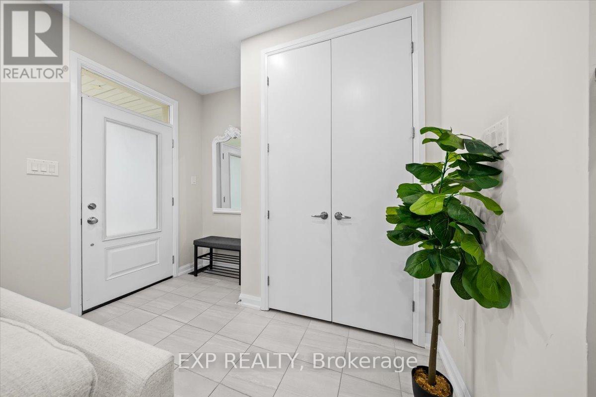 6347 Perth Street, Ottawa, Ontario  K0A 2Z0 - Photo 3 - X12479483