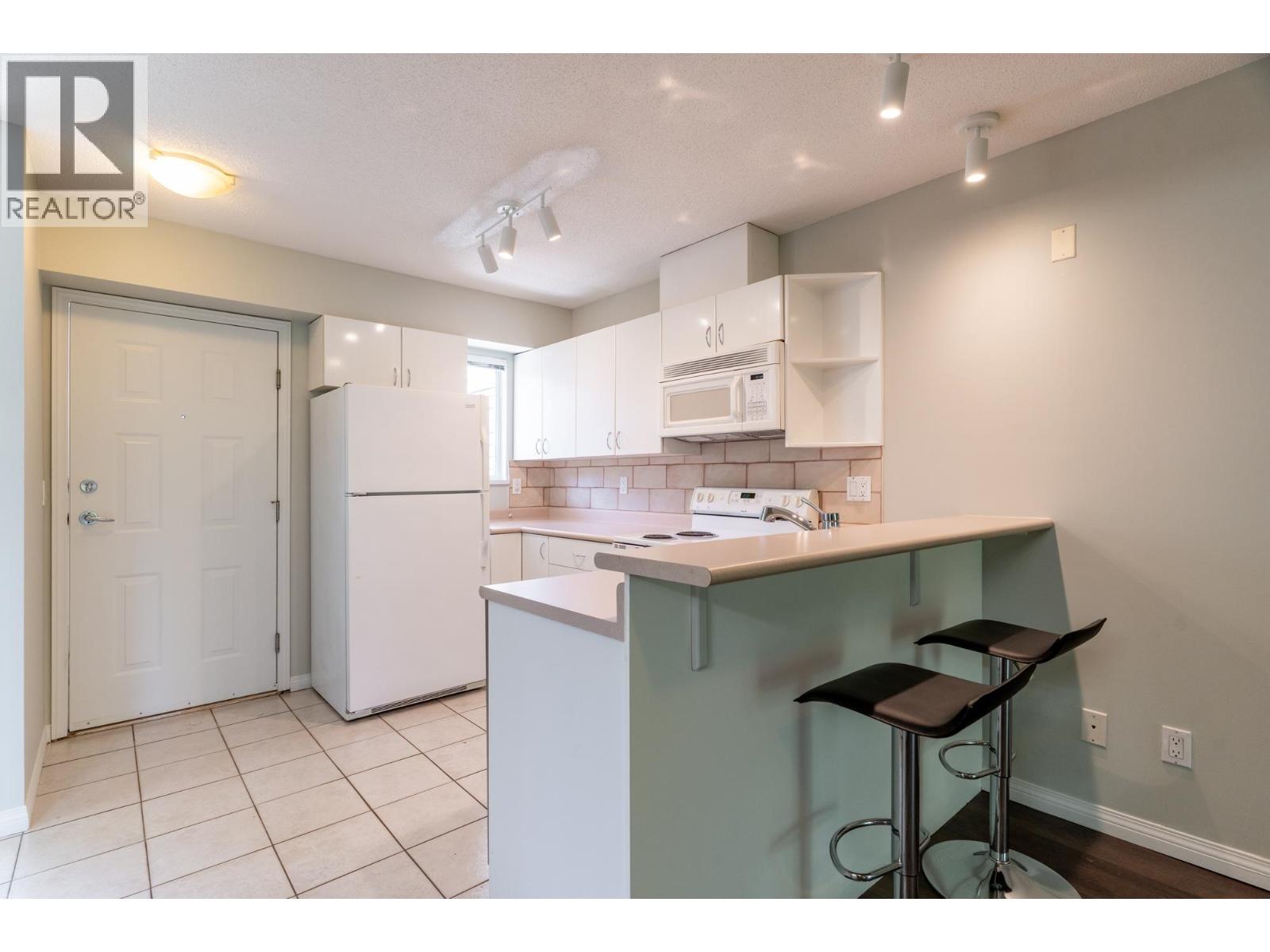 404 528 Rochester Avenue, Coquitlam, British Columbia  V3K 7A5 - Photo 5 - R3061520