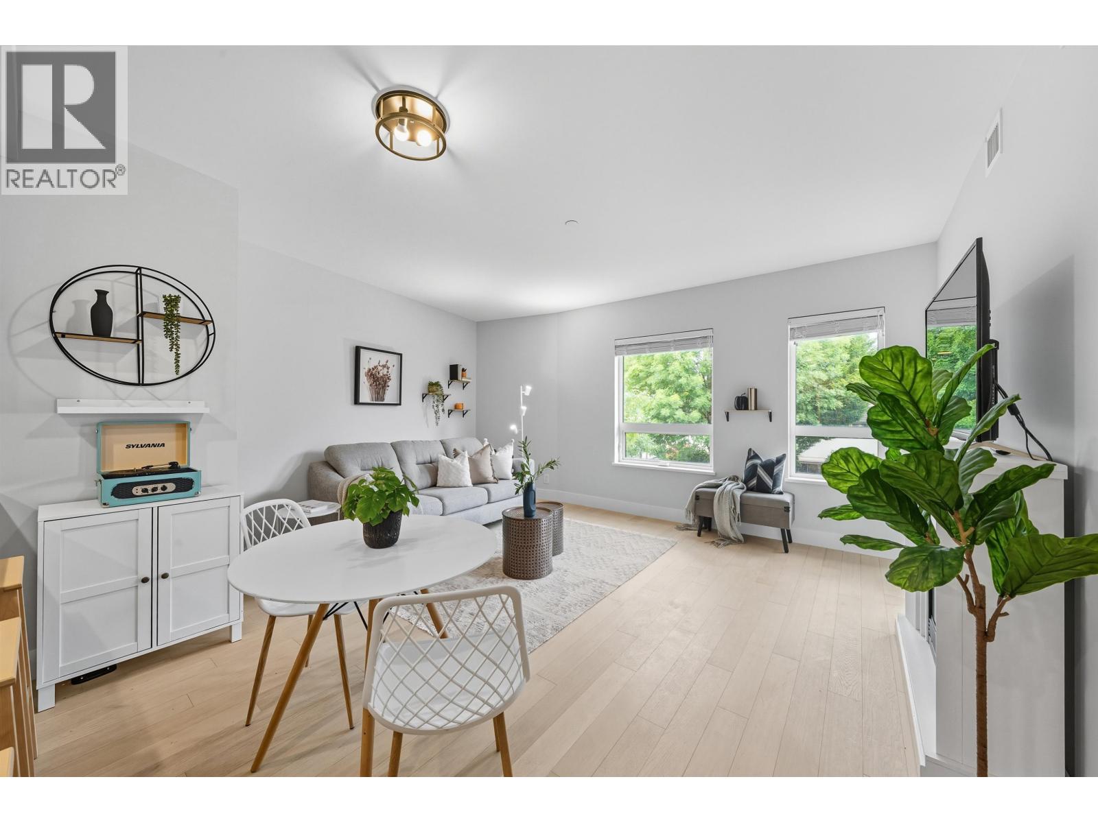 201 22226 Brown Avenue, Maple Ridge, British Columbia  V2X 4R2 - Photo 4 - R3061525