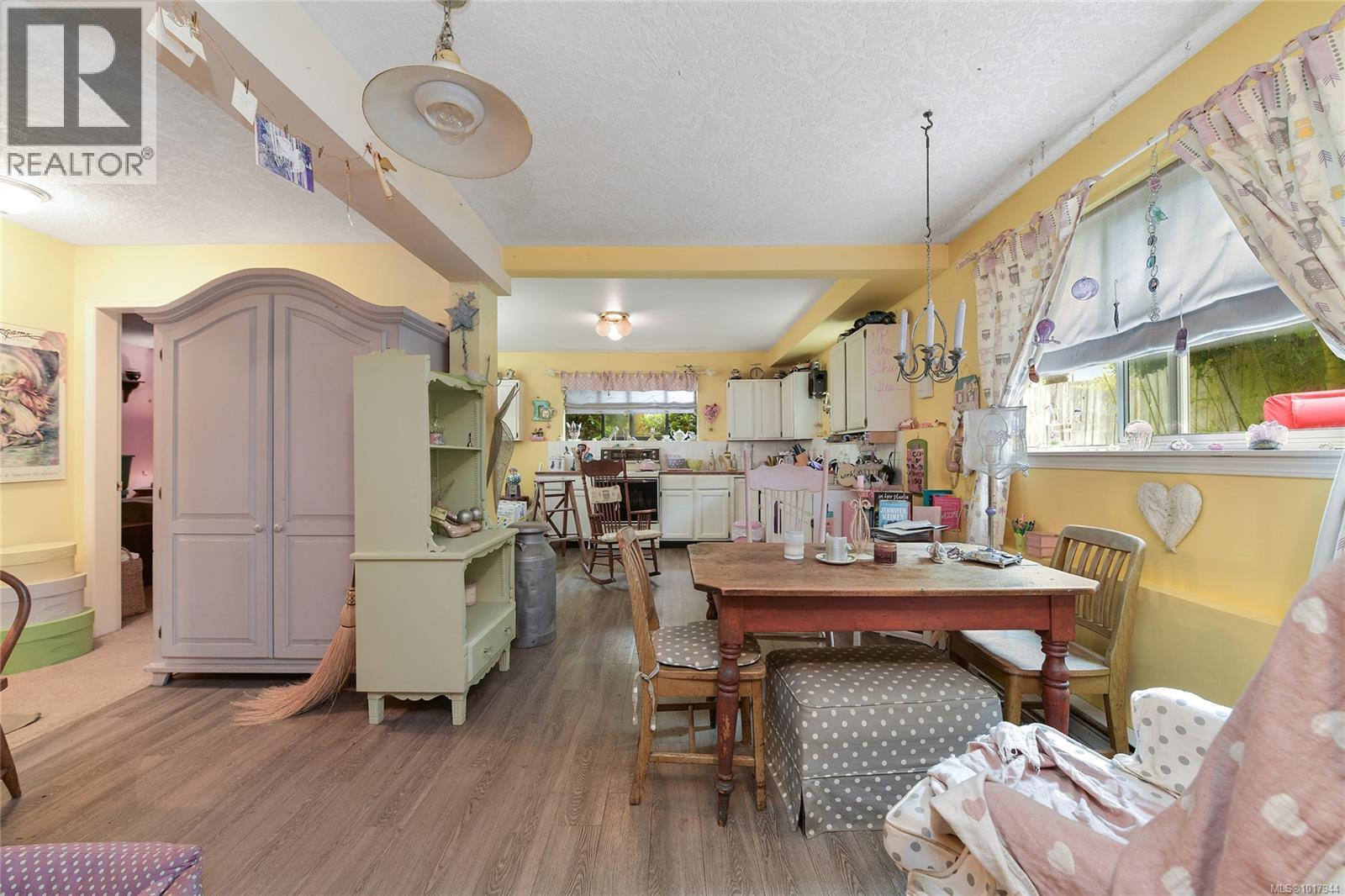 9632 Seventh St, Sidney, British Columbia  V8L 2V3 - Photo 22 - 1017944