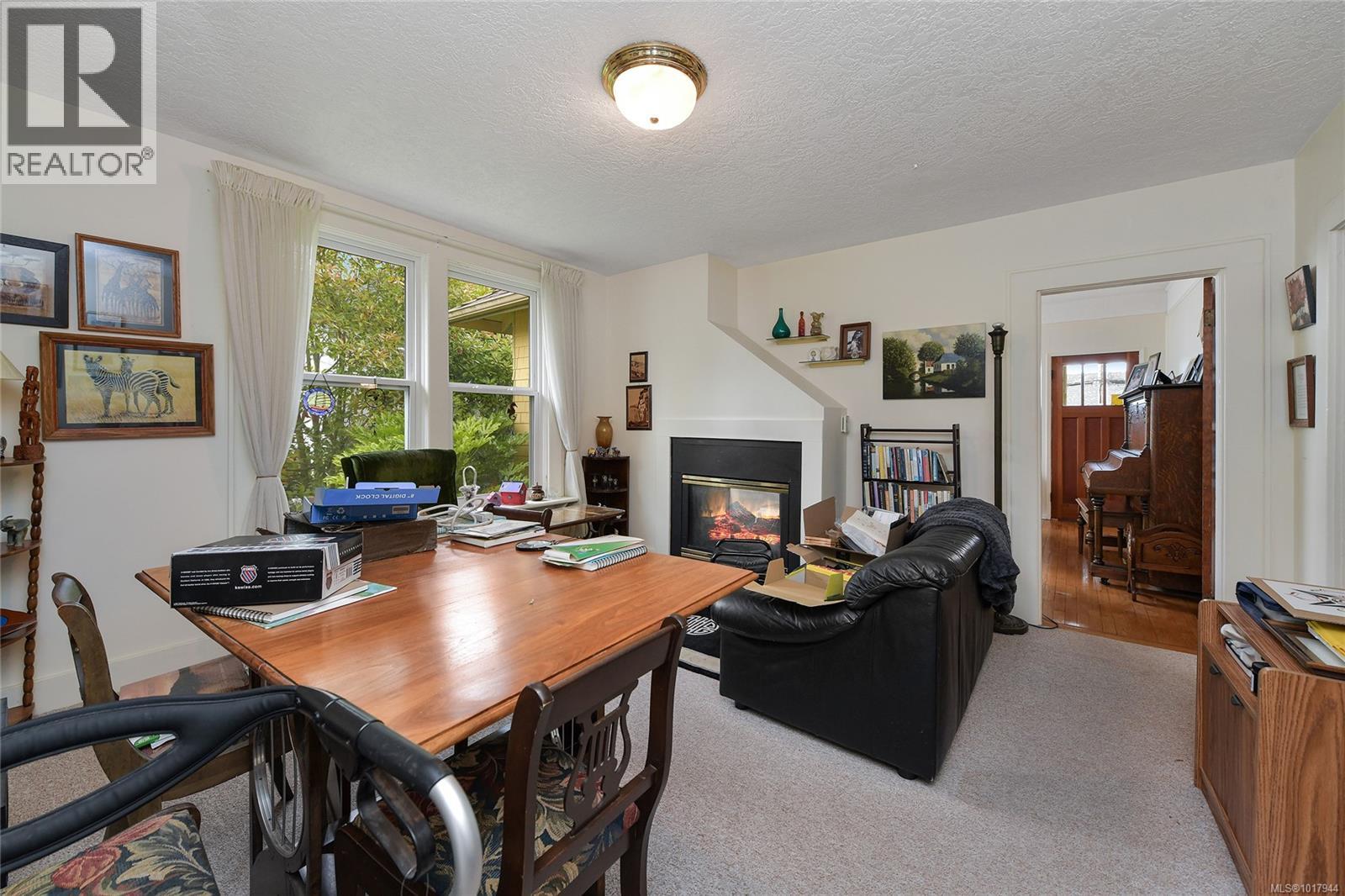 9632 Seventh St, Sidney, British Columbia  V8L 2V3 - Photo 11 - 1017944