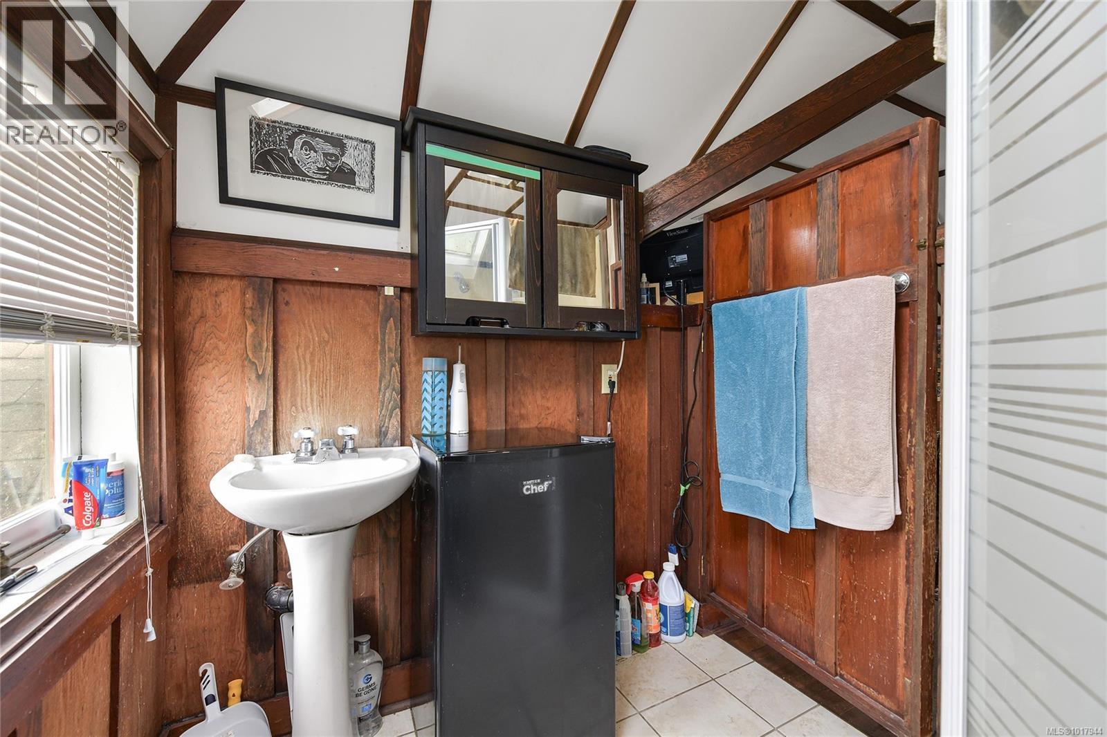 9632 Seventh St, Sidney, British Columbia  V8L 2V3 - Photo 19 - 1017944