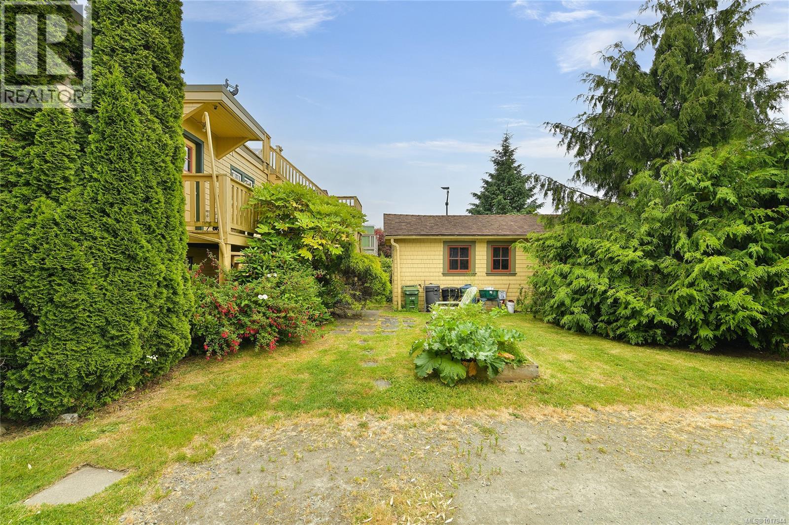 9632 Seventh St, Sidney, British Columbia  V8L 2V3 - Photo 39 - 1017944