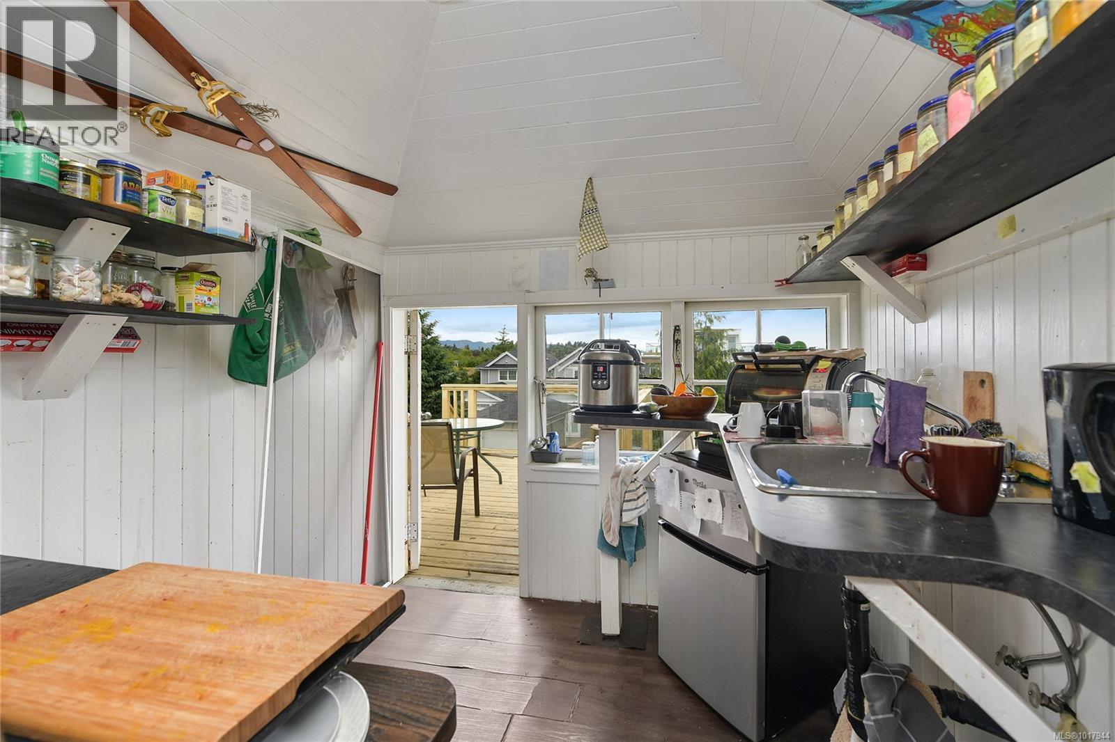 9632 Seventh St, Sidney, British Columbia  V8L 2V3 - Photo 15 - 1017944