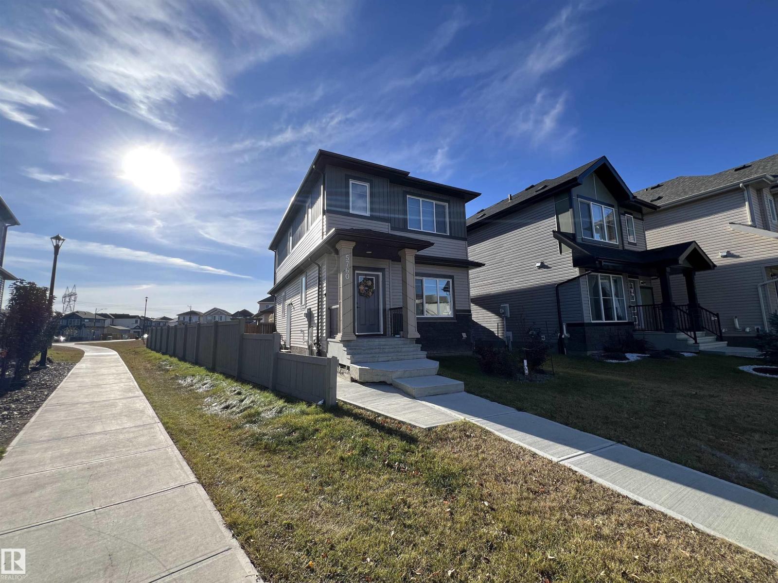 5760 CAUTLEY CR SW, Edmonton, Alberta