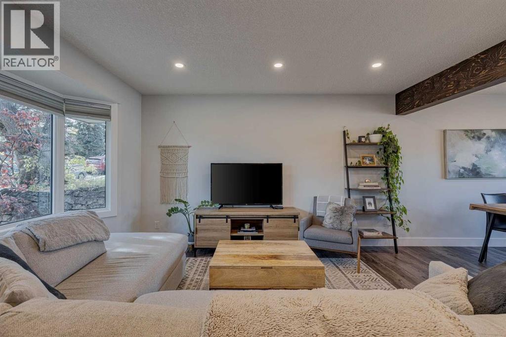 708 Sherman Avenue Sw, Calgary, Alberta  T2W 0N2 - Photo 7 - A2264492