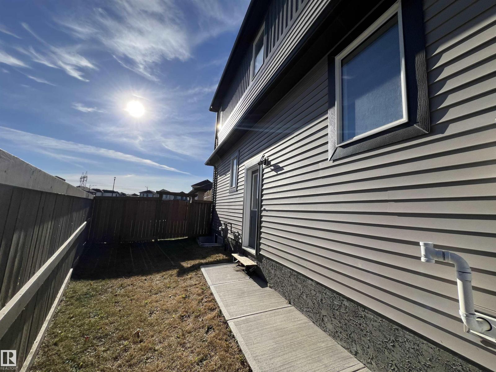 5760 Cautley Cr Sw, Edmonton, Alberta  T6W 4X8 - Photo 5 - E4463275