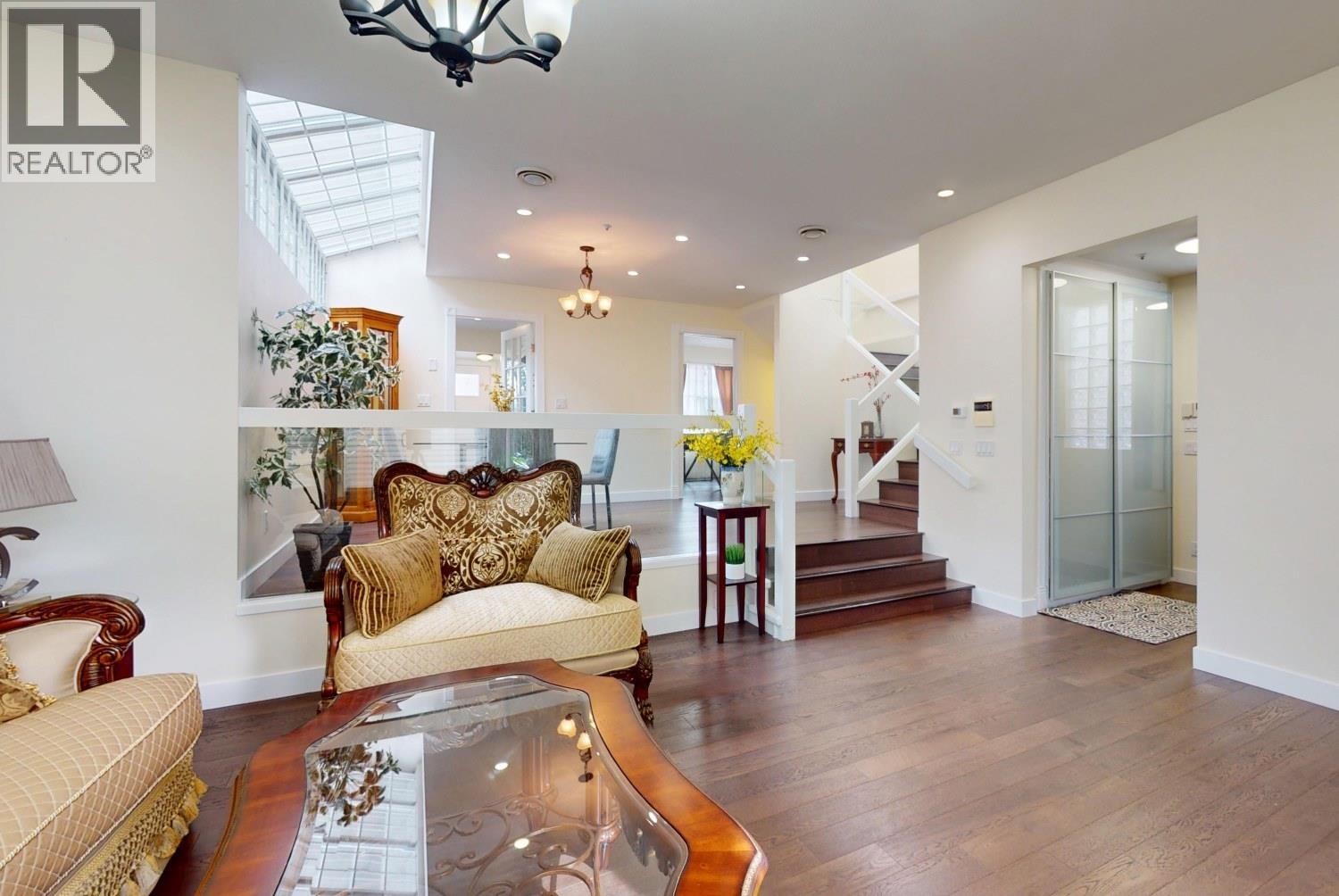 2789 W 24th Avenue, Vancouver, British Columbia  V6L 1R2 - Photo 3 - R3056279